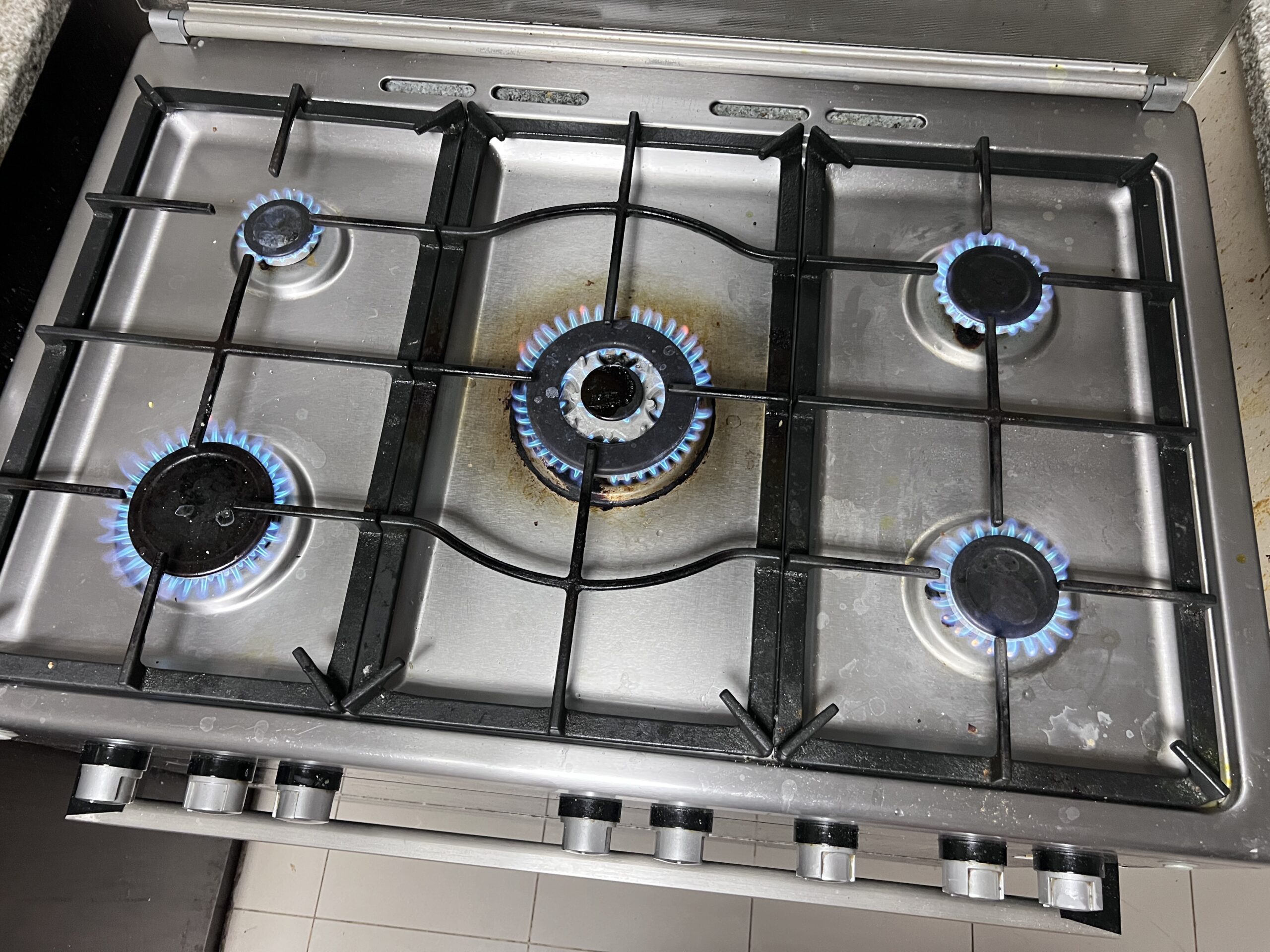 Cooking Range Gas and cylinder small and medium
